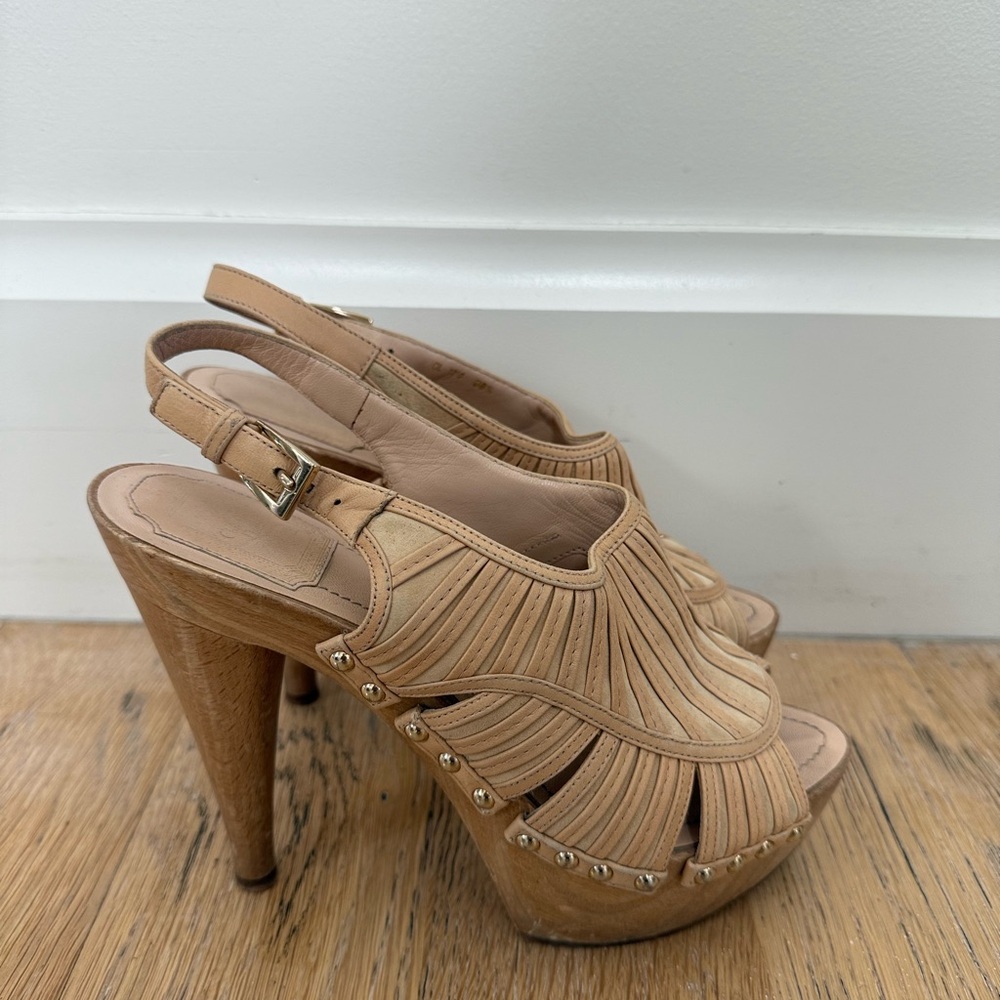 Dior Temptation beige leather and wood platform heels